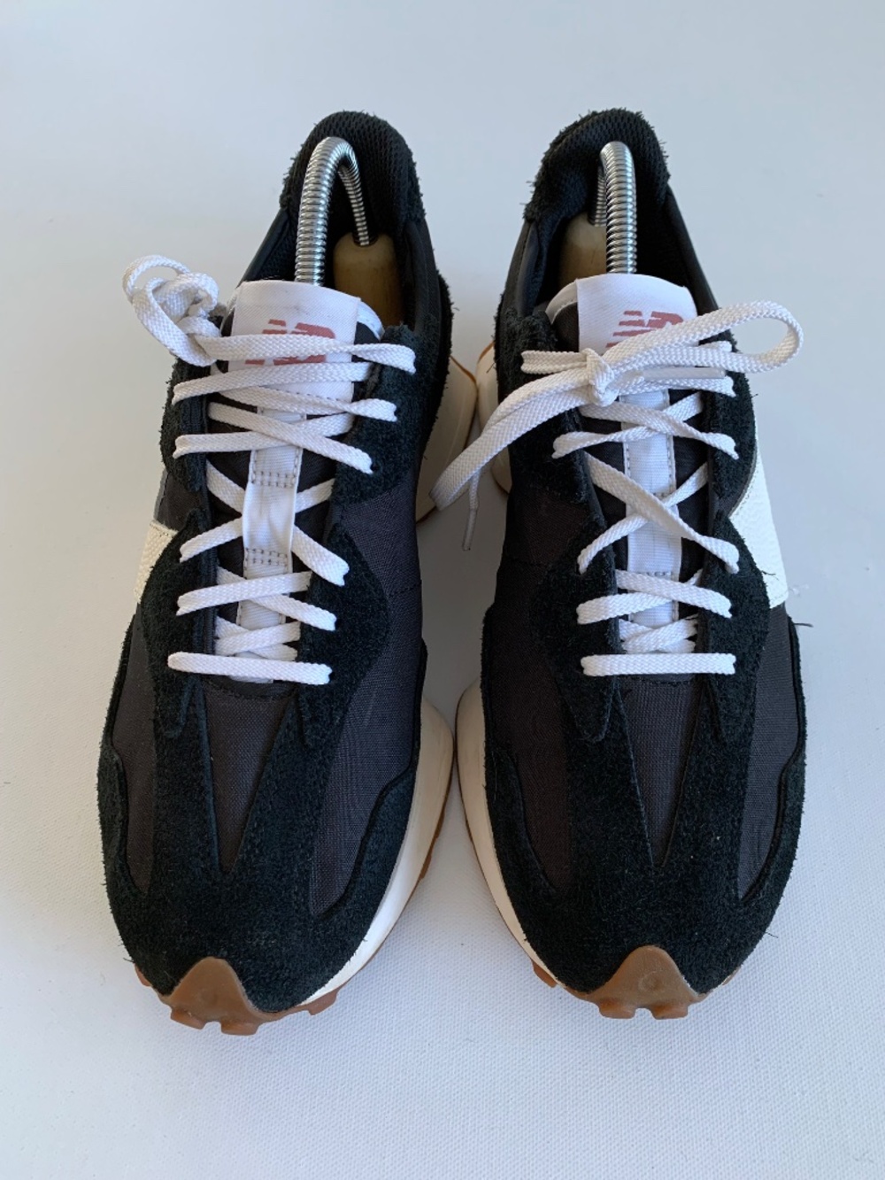 New Balance 327 Black Women's 9.5